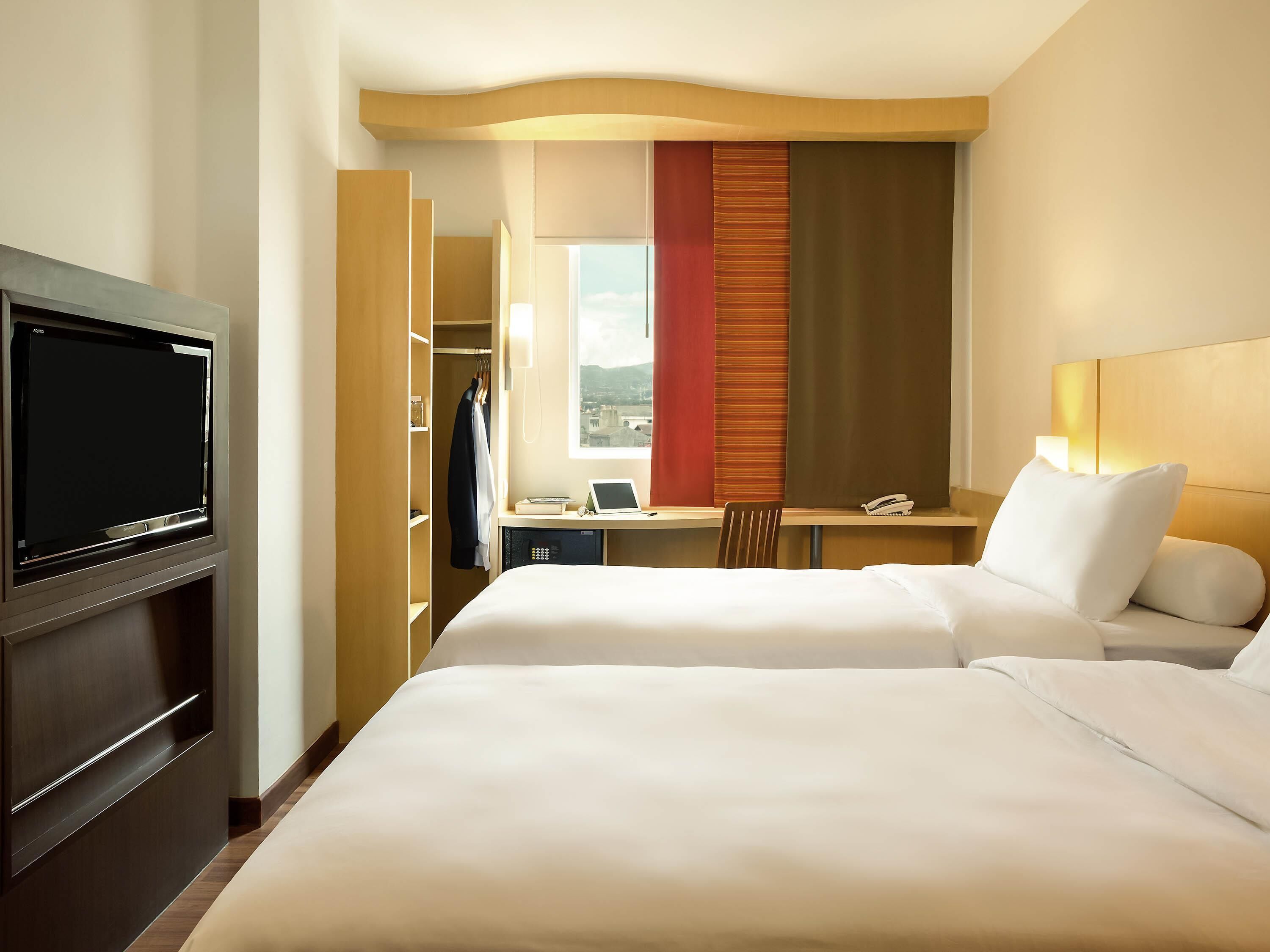 Chambre Standard, 2 lits une place