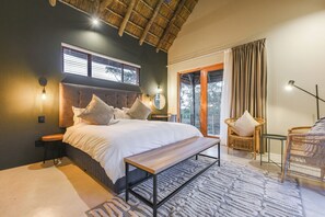 Caja de seguridad en la habitación, wifi gratis y ropa de cama 