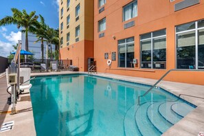 Unclassified image, 2 of 28, button - Comfort Suites Fort Lauderdale Airport South & Cruise Port (Dania Beach)