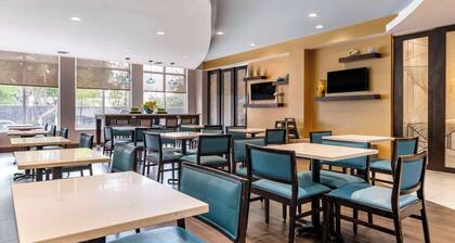 Comfort Suites Fort Lauderdale Airport South & Cruise Port