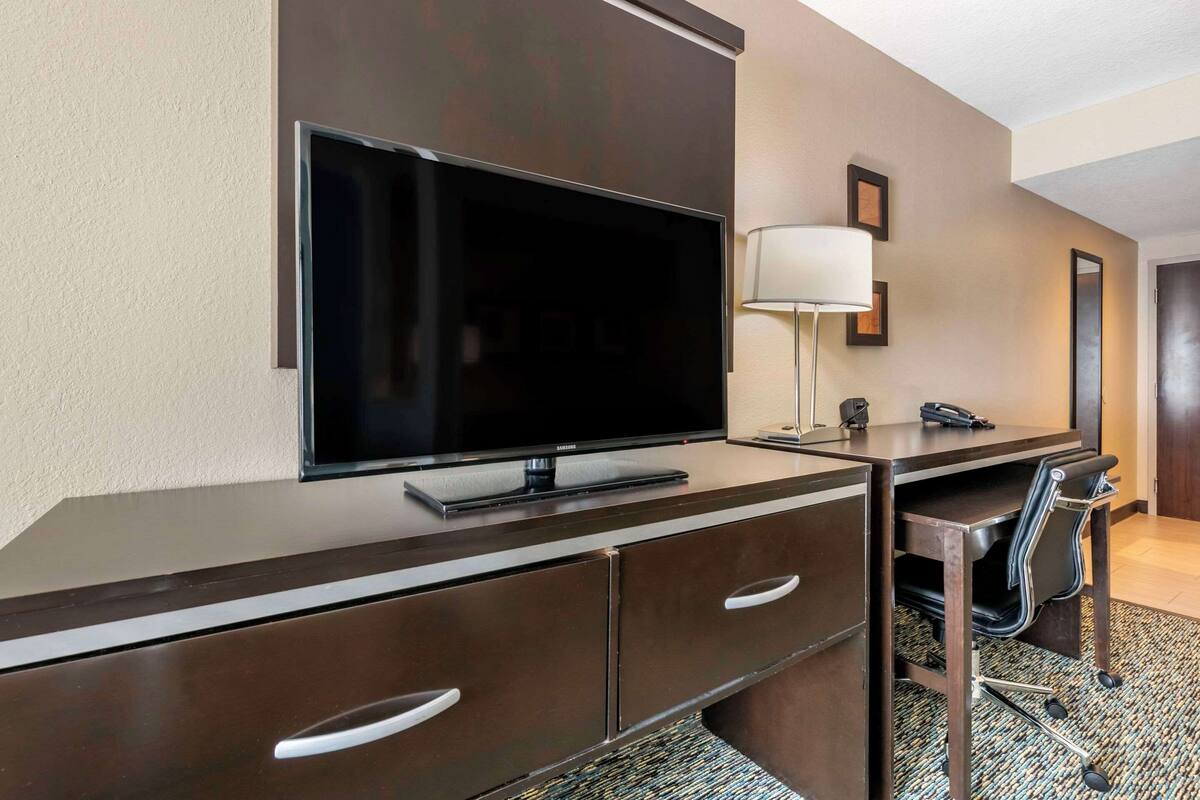 Suite, 2 Queen Beds, Non Smoking (No Pets Allowed) | 1 bedroom, premium bedding, pillowtop beds, in-room safe