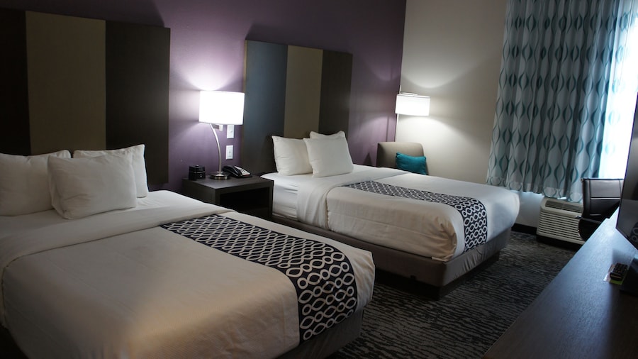 La Quinta Inn & Suites by Wyndham Chattanooga - Lookout Mtn