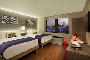 Premium bedding, in-room safe, desk, iron/ironing board