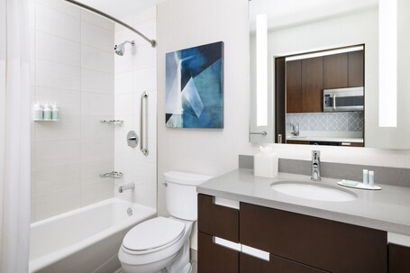 Residence Inn Marriott New York Downtown Manhattan WTC Area - Image 15