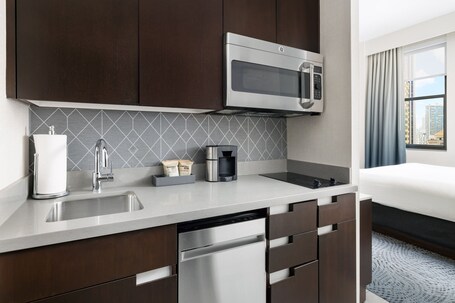 Residence Inn Marriott New York Downtown Manhattan WTC Area - Image 9