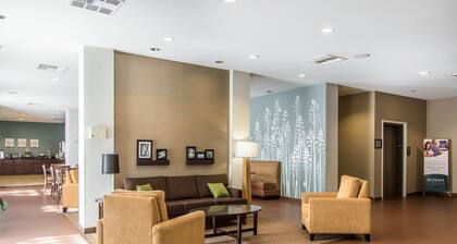 Sleep Inn & Suites Meridian - Bonita Lakes