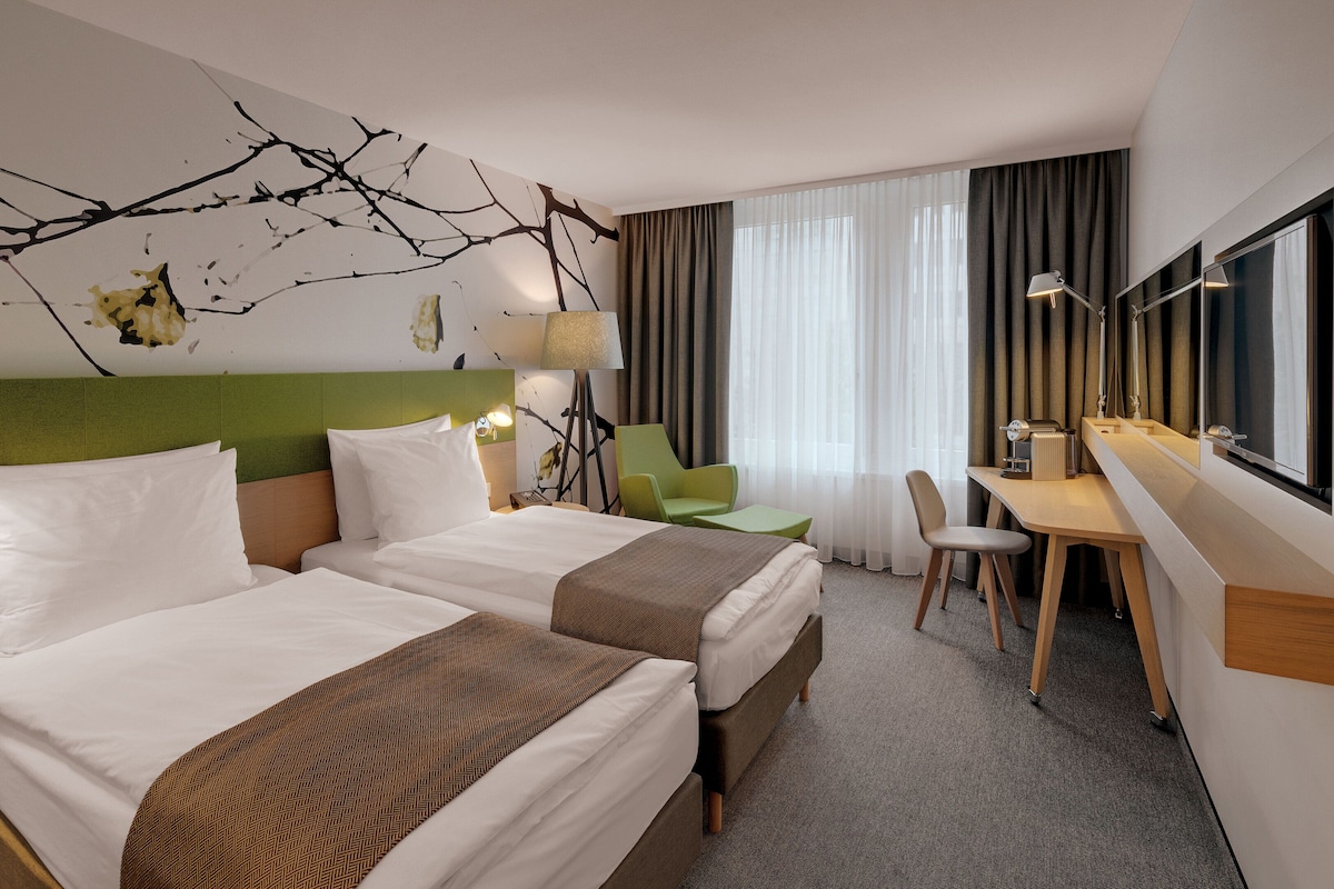 In-room safe, desk, blackout drapes, soundproofing