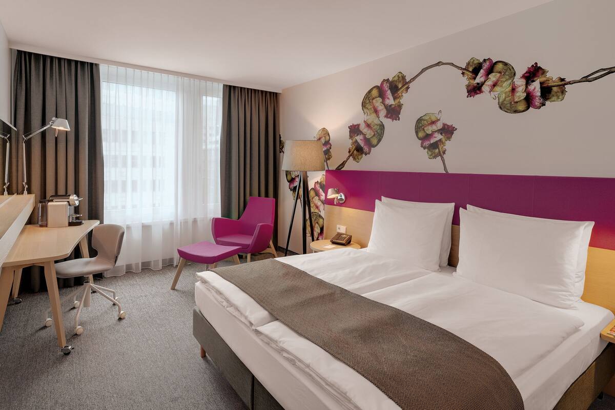 In-room safe, desk, blackout drapes, soundproofing