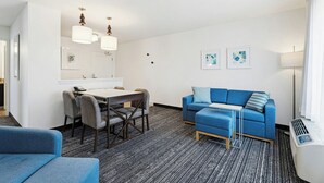 Allergitestet sengetøy, blendingsgardiner og strykejern/-brett