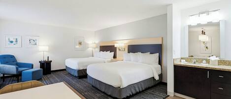 Studio, 2 Queen Beds | Hypo-allergenic bedding, blackout drapes, iron/ironing board, bed sheets