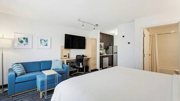 Estúdio, 1 cama King e sofá-cama | Cozinha privada | Geladeira, micro-ondas, cooktop, lava-louças