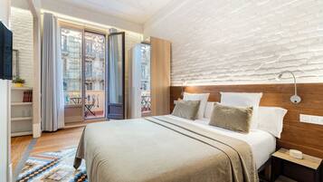 Family Apartment | Premium bedding, in-room safe, individually decorated