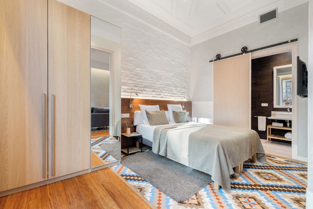 Family Apartment | Premium bedding, in-room safe, individually decorated
