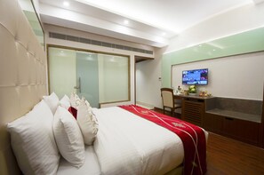 Sábanas de algodón egipcio, ropa de cama de alta calidad y minibar 