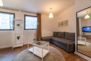 Superior Apartment, 1 Bedroom | Living area | 32-inch flat-screen TV with cable channels, LCD TV - Stay Jaffa Jerusalem (Jerusalem)