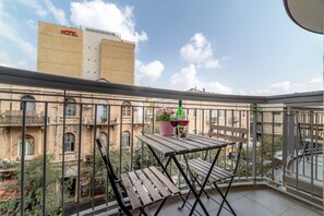 Huoneisto, 1 makuuhuone, parveke (Jaffa 35) | Terassi/patio