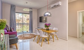 Apartemen, 1 kamar tidur, balkon (Jaffa 35) | Makan di kamar