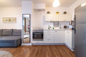 Superior Apartment, 1 Bedroom | Living area | 32-inch flat-screen TV with cable channels, LCD TV - Stay Jaffa Jerusalem (Jerusalem)