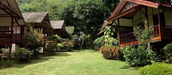 Pooltrap Village Bungalow