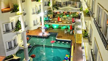 Alberca al aire libre