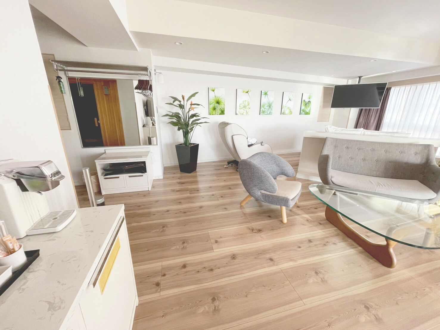 尊榮套房, 海景 (Ocean Side, Top Floor) | 迷你吧、客房內保險箱、書桌、遮光布/窗簾