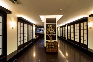 3 개의 레스토랑, 아침 식사, 점심 식사, 저녁 식사 제공(한식)