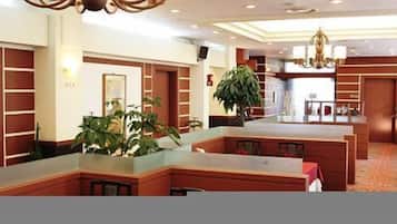 3 restaurants, breakfast, lunch, dinner served; Korean cuisine