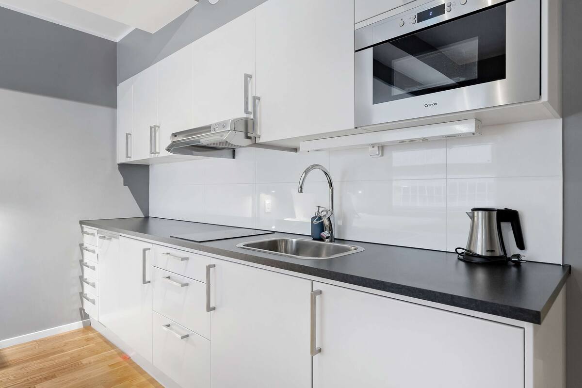 standard studio, 1 double bed, non smoking, kitchenette (with sofabed) | pillow-top beds, in-room safe, desk, cots/infant beds