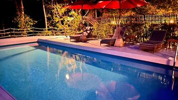 Utomhuspool