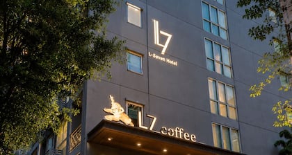 L-Seven Hotel
