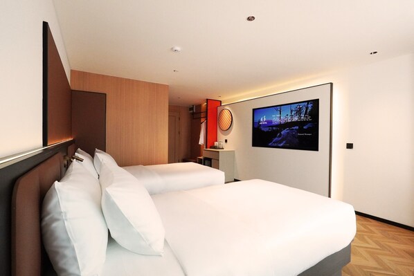 Deluxe Room, 2 Twin Beds | Desk, free WiFi, bed sheets - L-Seven Hotel (Bangkok)