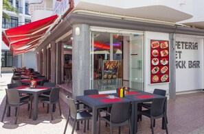 Snack bar - Apartamentos Puet (Sant Antoni de Portmany)