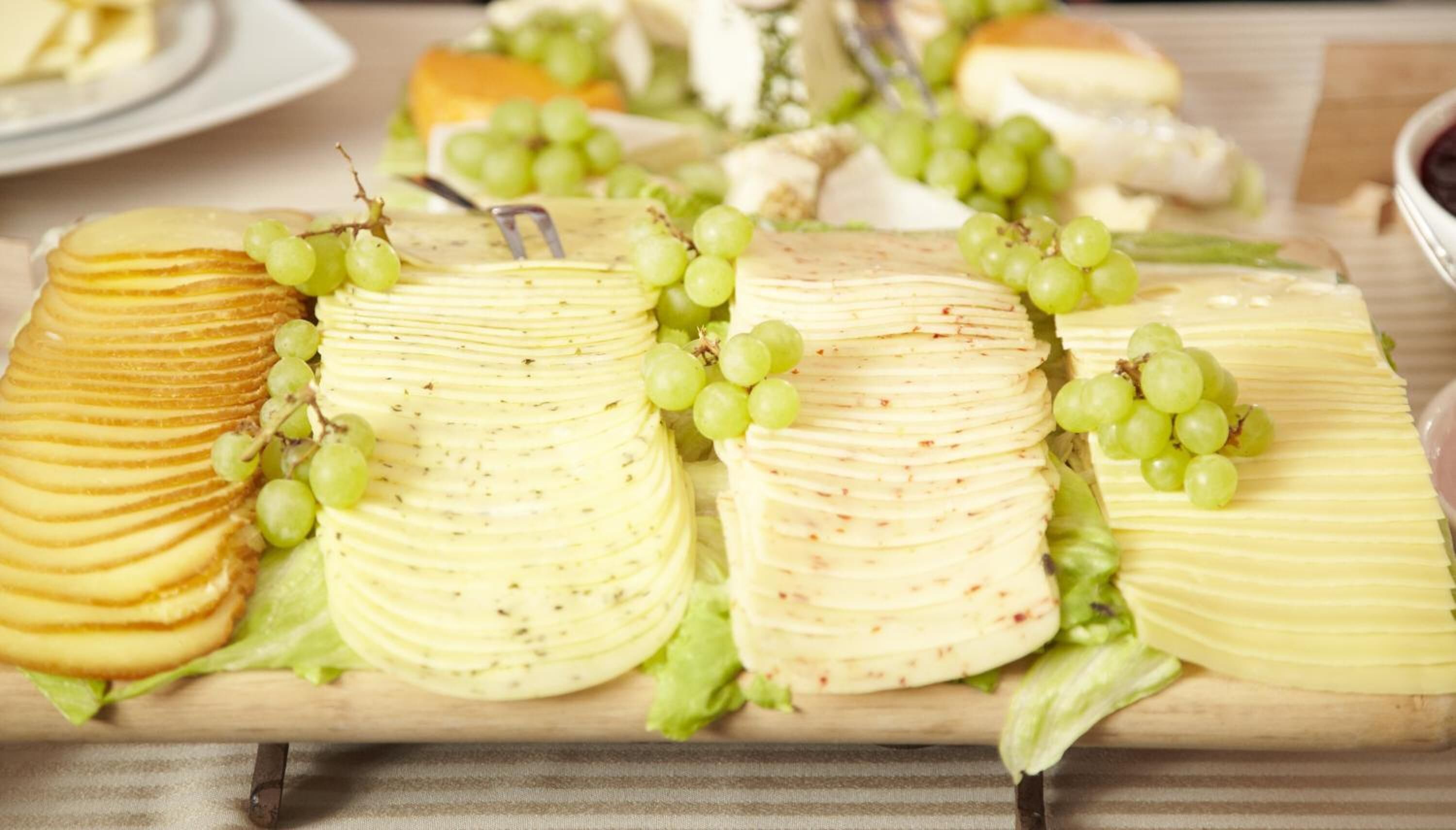 breakfast, lunch, dinner served; regional cuisine