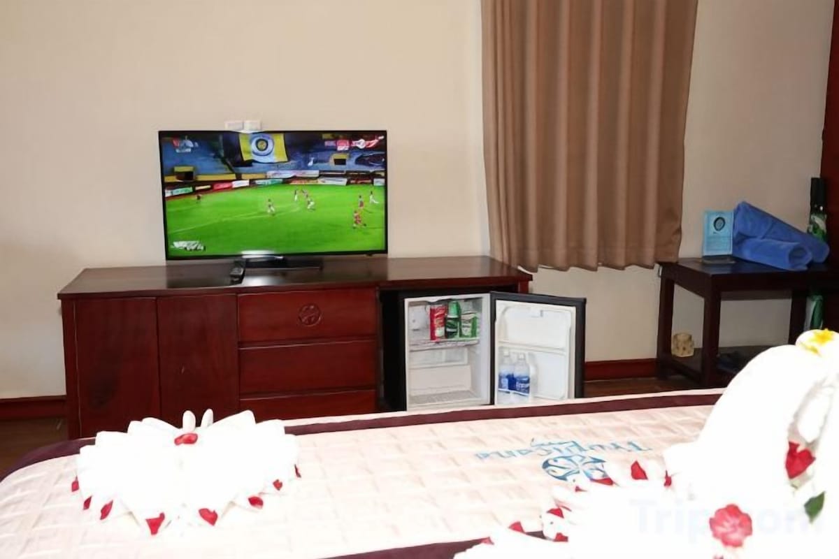 Minibar, caja fuerte, escritorio y sistema de insonorización