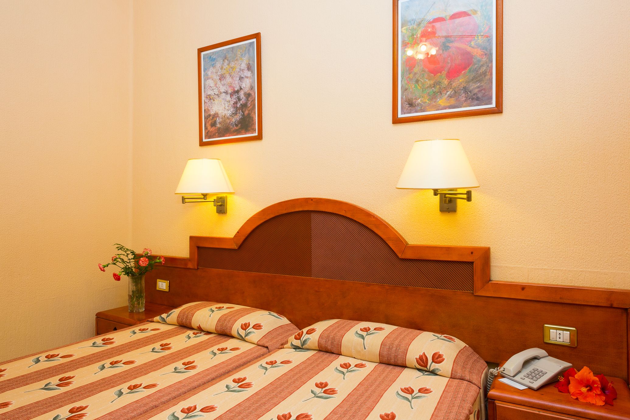 double room | minibar, in-room safe, desk, blackout curtains