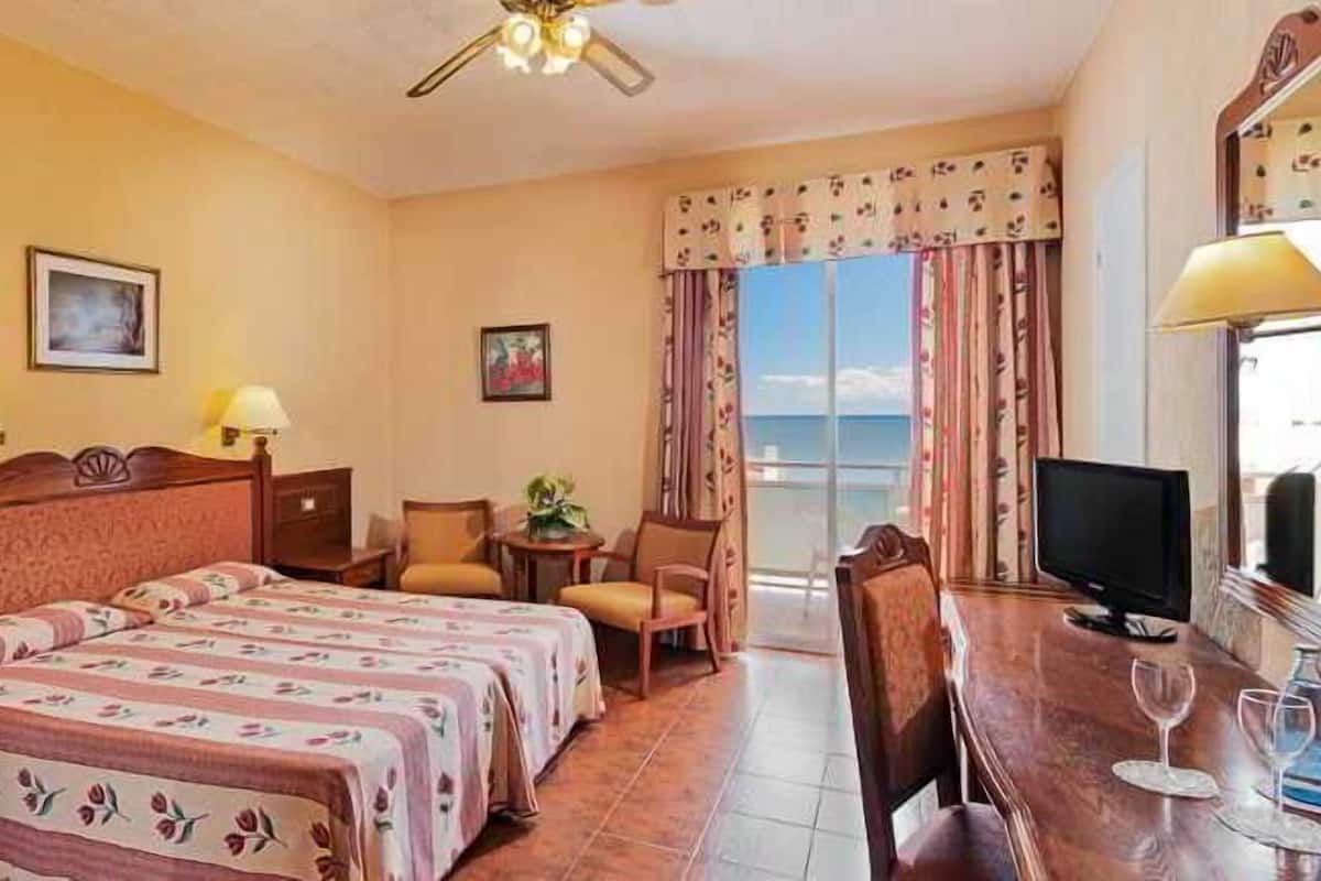 Minibar, in-room safe, desk, blackout drapes