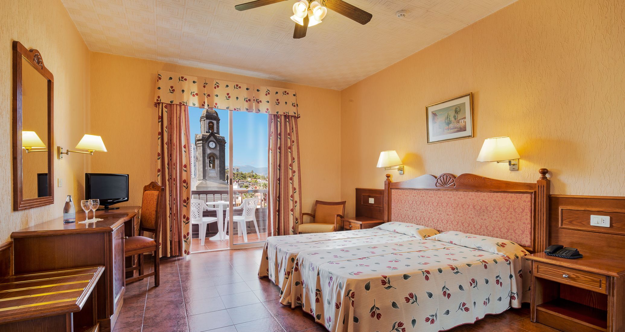 minibar, in-room safe, desk, blackout curtains