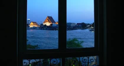 Aurum The River Place