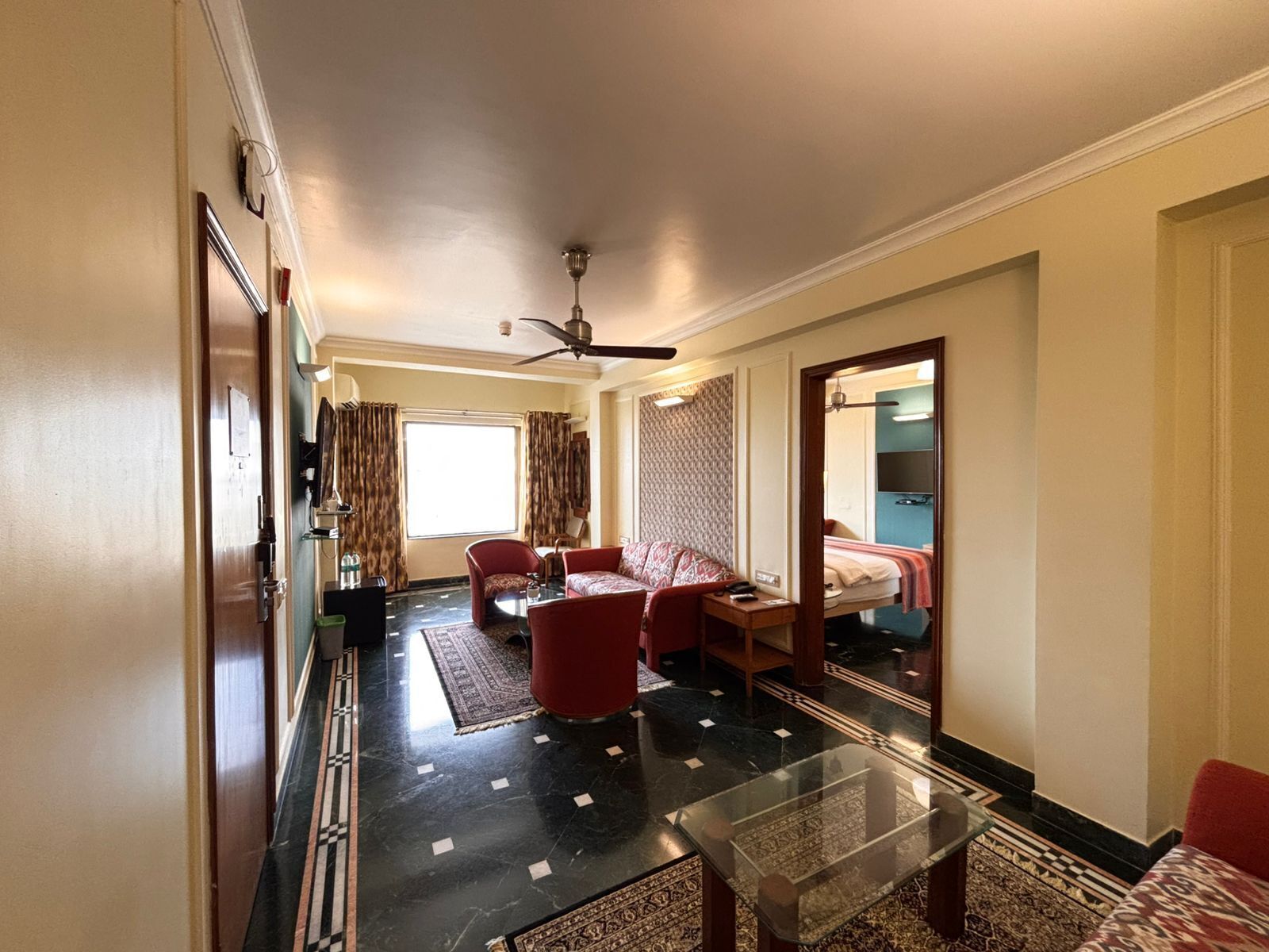 Foto - Hiltop Hotel