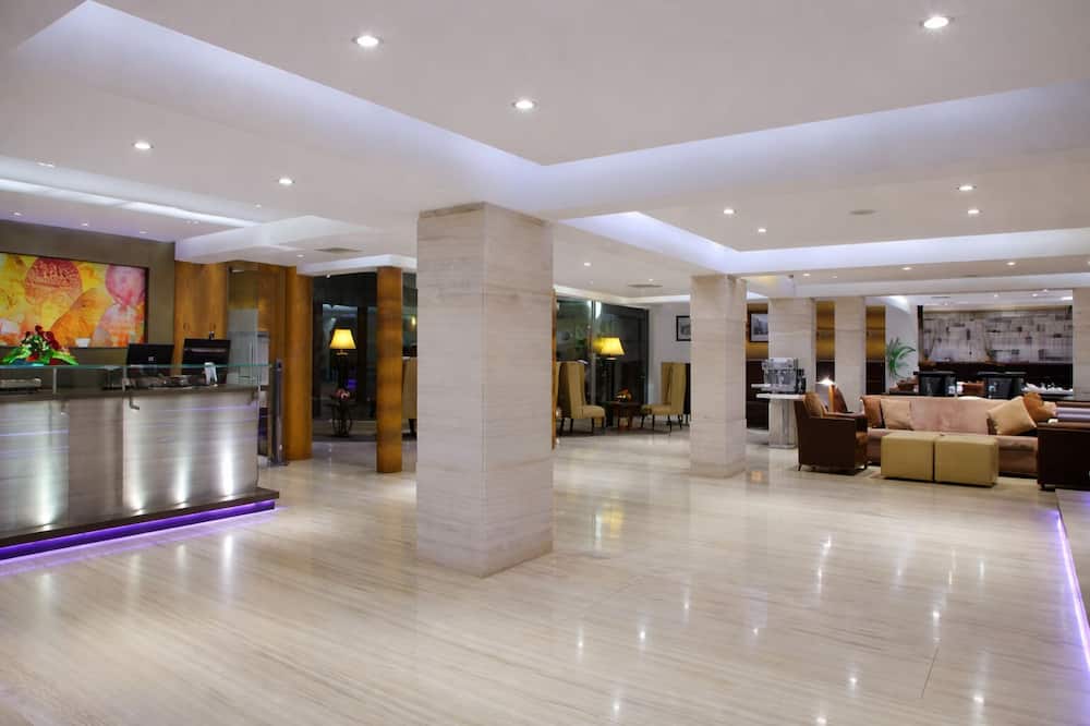 Hiltop Hotel
