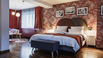 Premium Apartment | Premium bedding, in-room safe, individually decorated