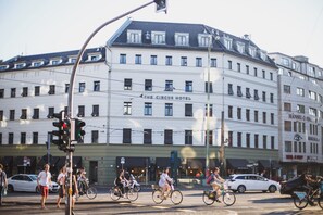 A building with a sign reading "The Circus Hotel". - The Circus Hotel (Berlin)