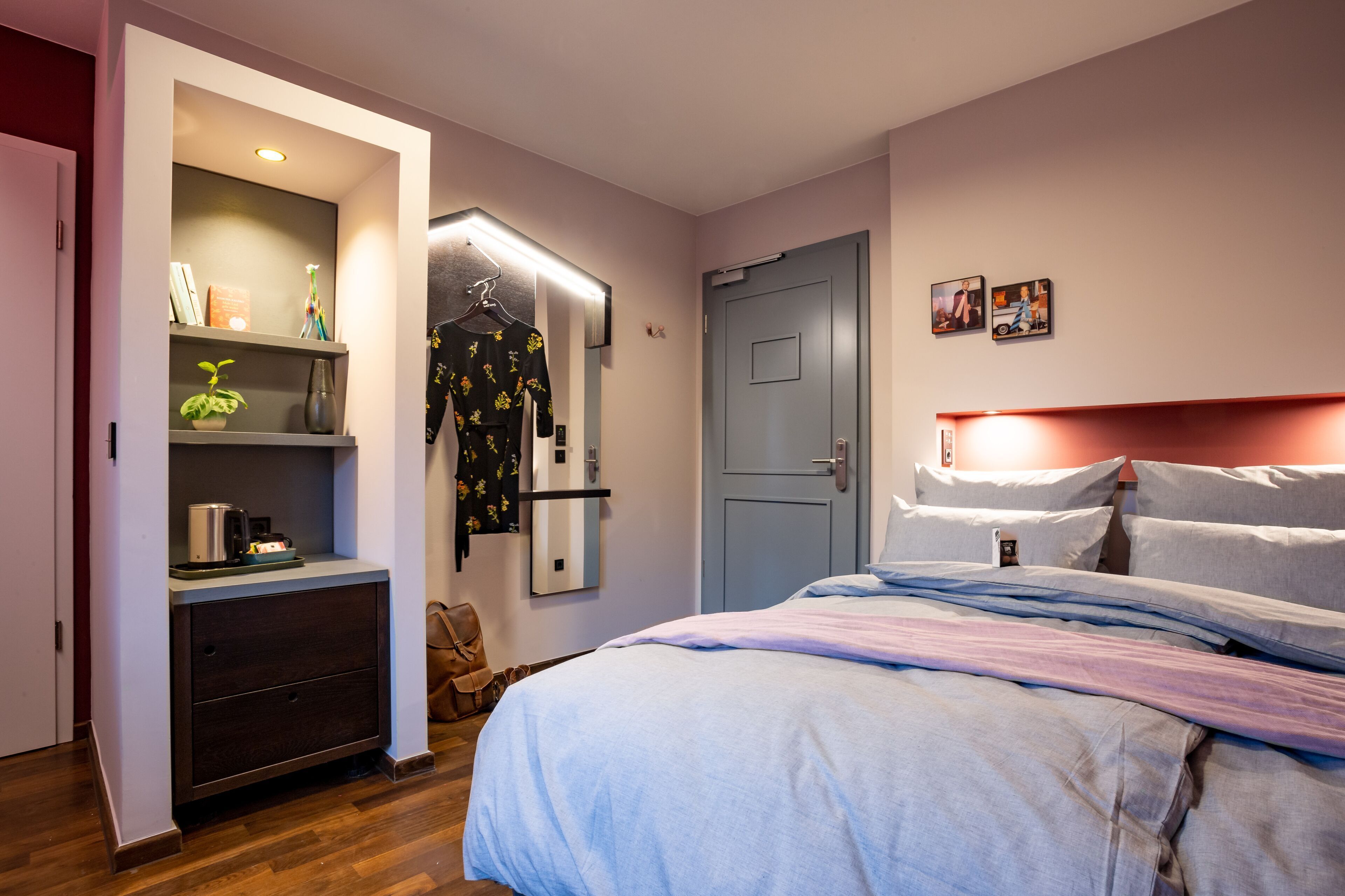 Premium bedding, in-room safe, individually decorated