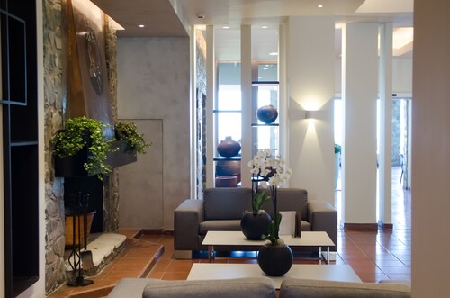 Rodon Hotel and Resort