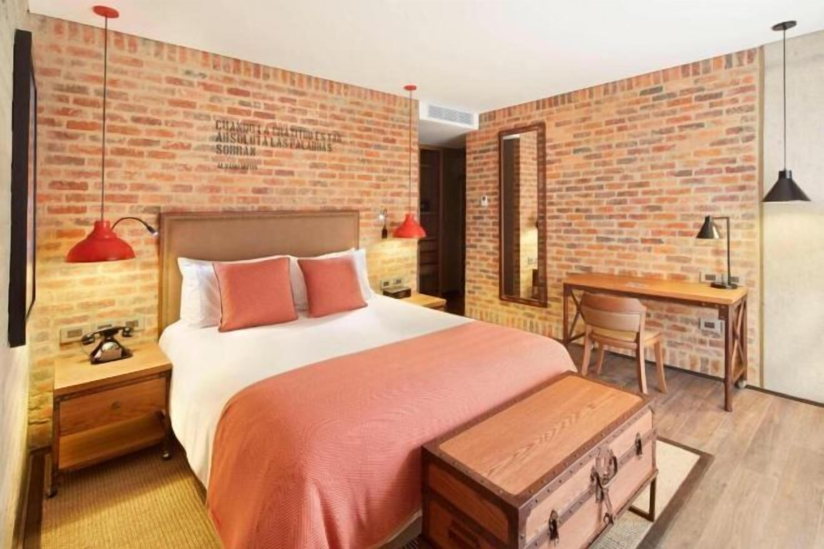 Premium bedding, pillow-top beds, minibar, in-room safe