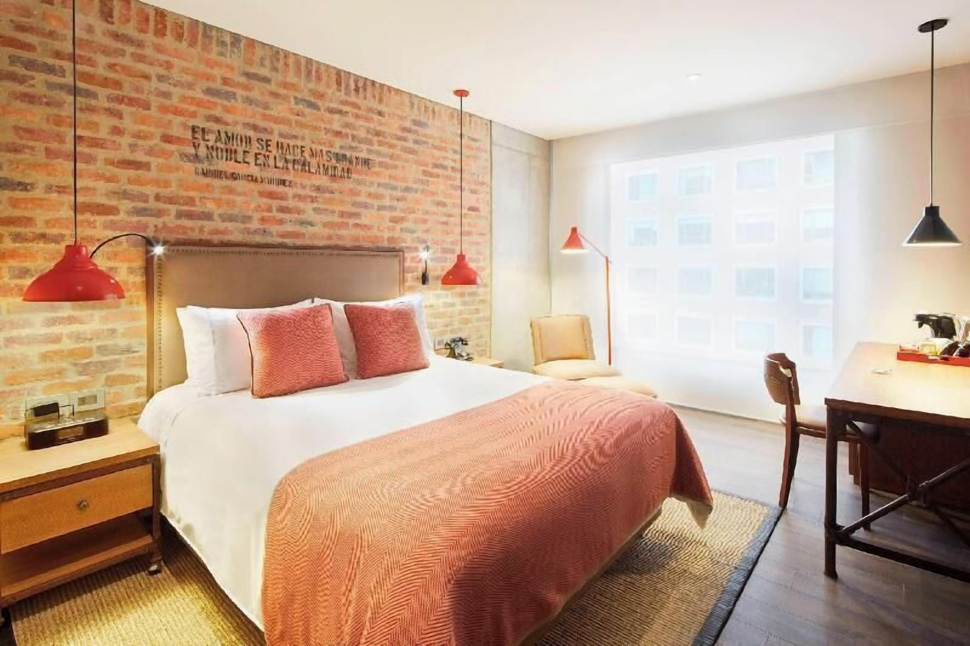 Biancheria da letto di alta qualità, materassi a doppio strato, minibar