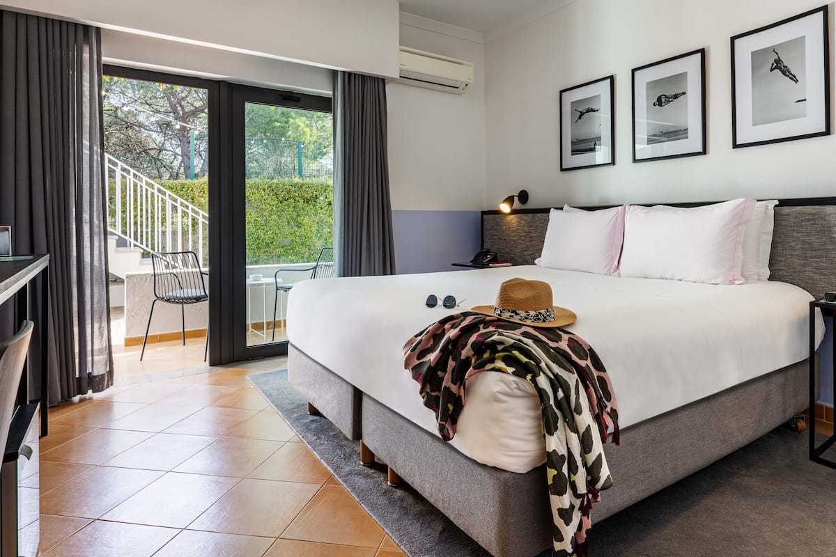 Superior Double Room (Plus) | Egyptian cotton sheets, premium bedding, pillowtop beds, minibar