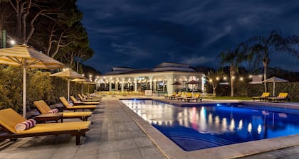 The Magnolia Hotel