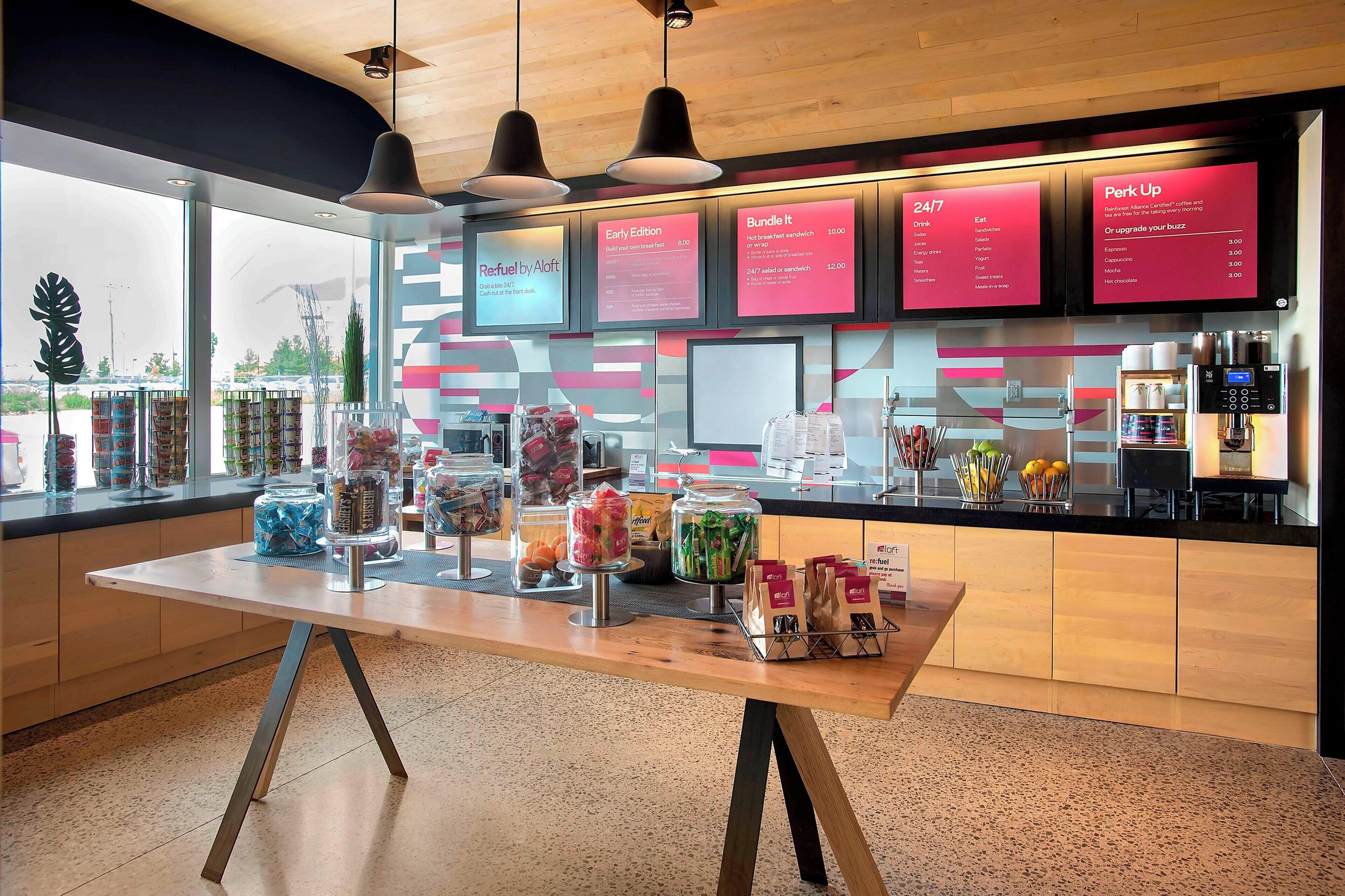 Desayuno a la carta todos los días (con cargo)