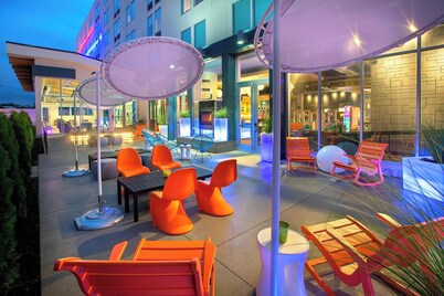 Aloft Buffalo Airport